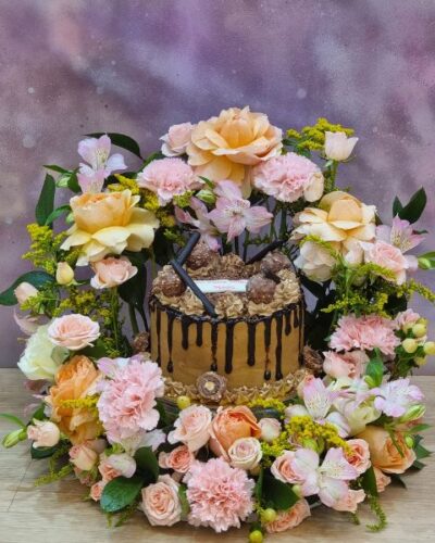 acrylic cake arrangement