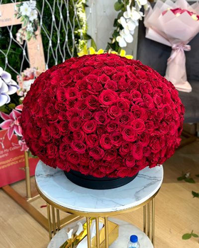 VIP Flower Box Red